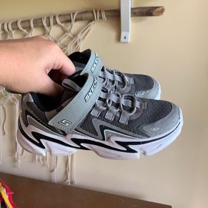 Skechers Velcro Sneakers